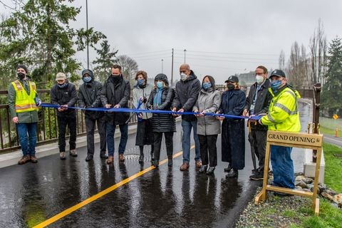 Mountains to Sound Greenway Trail Bellevue Segment Ribbon Cutting Ceremony. Photo Credit: City of Bellevue