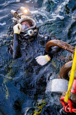 Diver submerged in the cold waters of the Columbia River